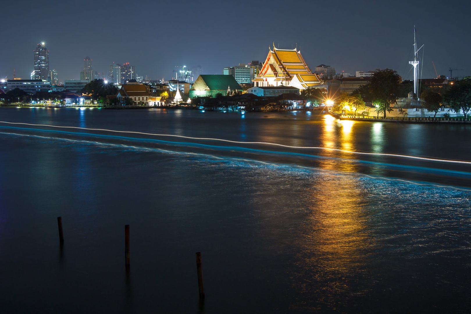 Ob reki Chao Phraya by Tomaž K.