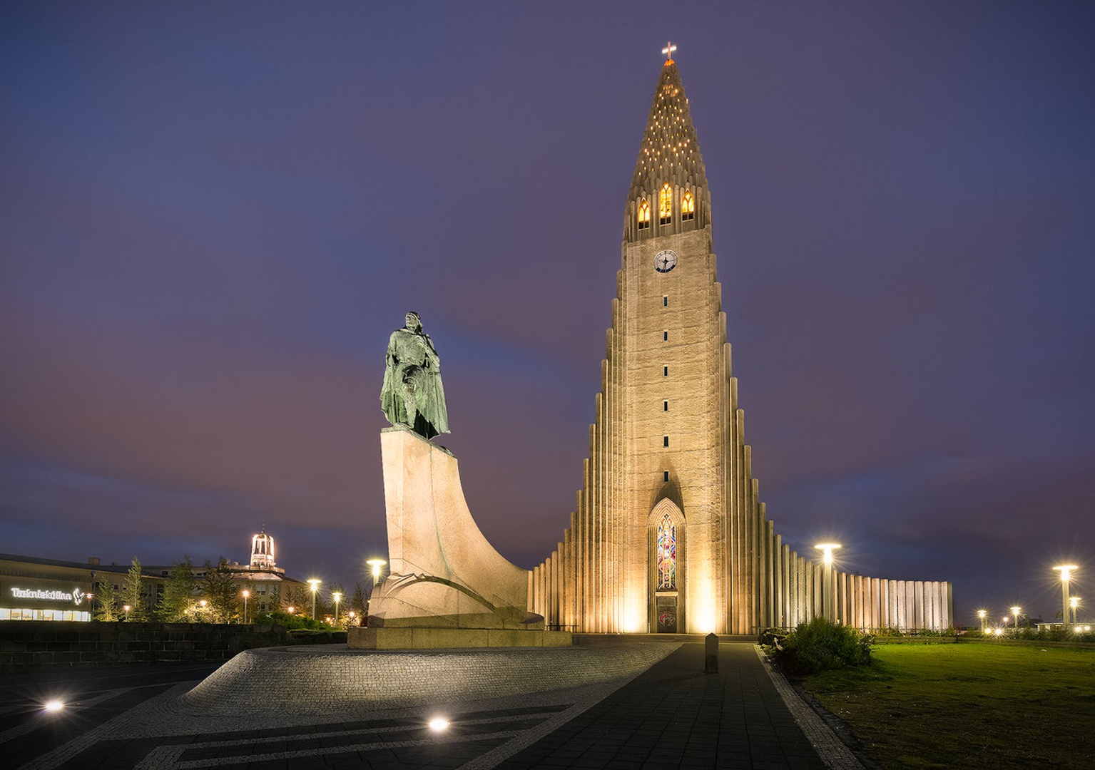 Hallgrimskirkja by Tomaž K.