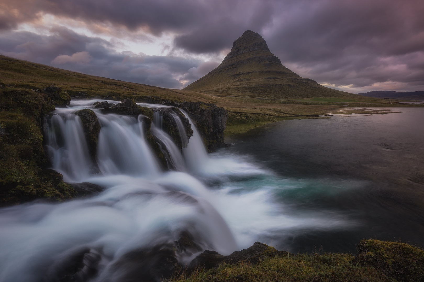 Kirkjufell by Tomaž K.