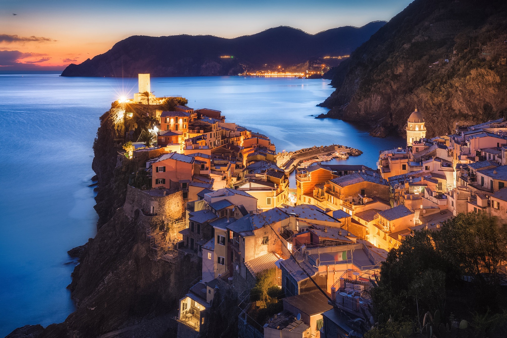 Vernazza by Tomaž K.