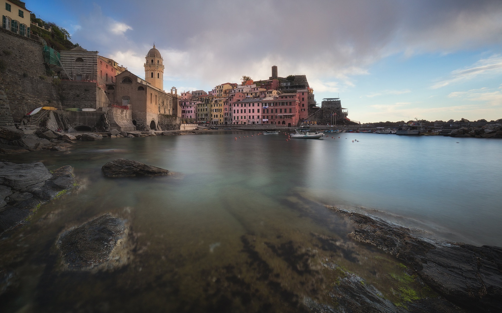 Vernazza by Tomaž K.