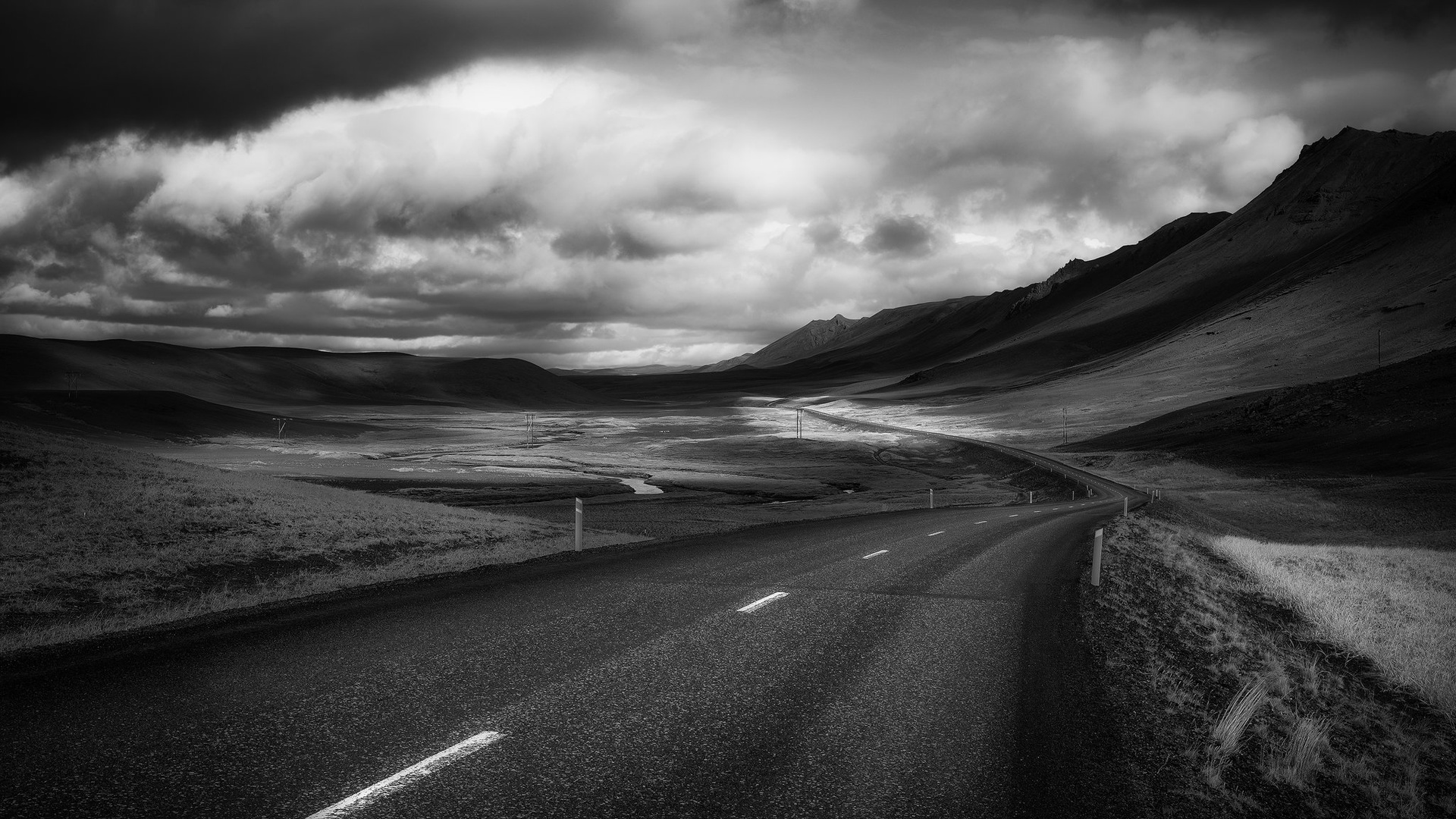 Iceland roads by Tomaž K.