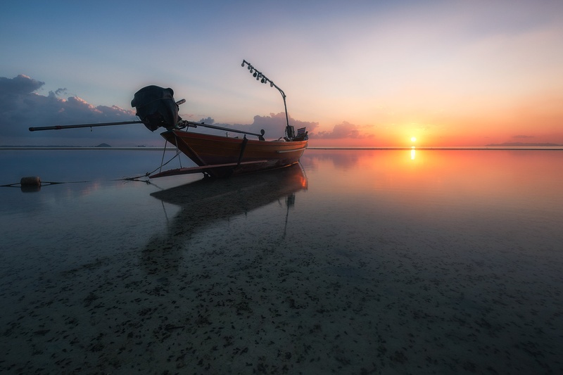 Thai fishing boat by Tomaž K.