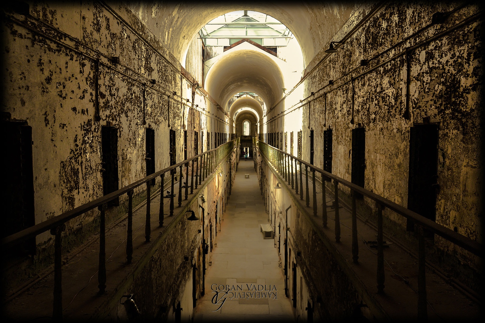 Wall's of pain by Goran Vadlja