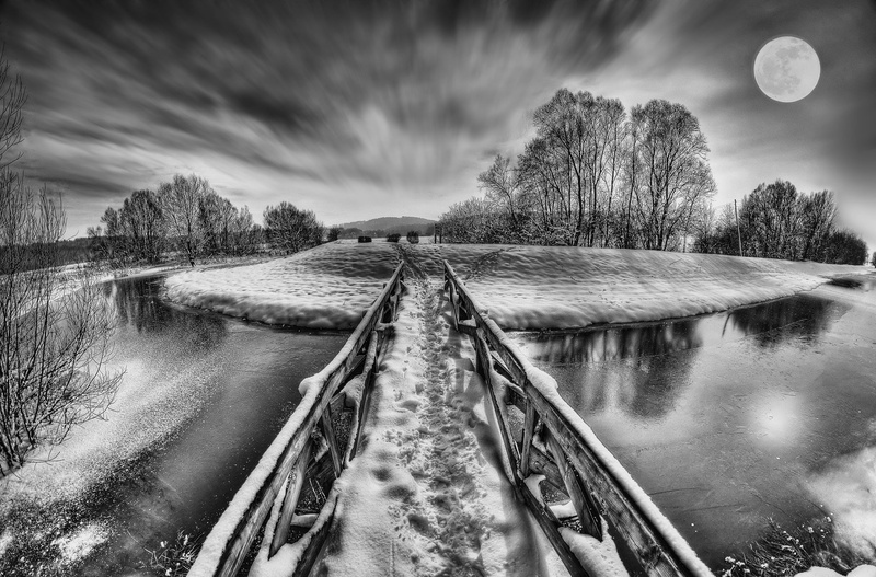 nice cold night by Aleksander Papec