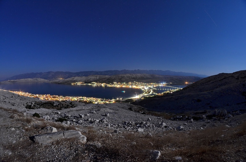 Pag  in  moonlight by Aleksander Papec