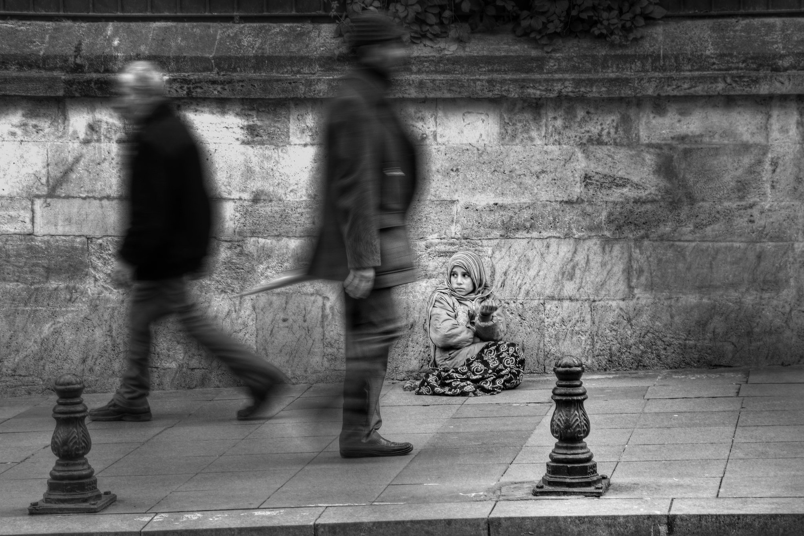 Passing by by Aleksander Papec