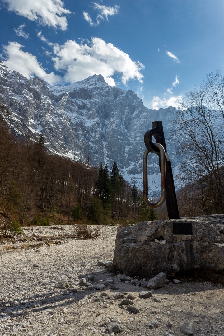 triglav by Miroslav Ašanin
