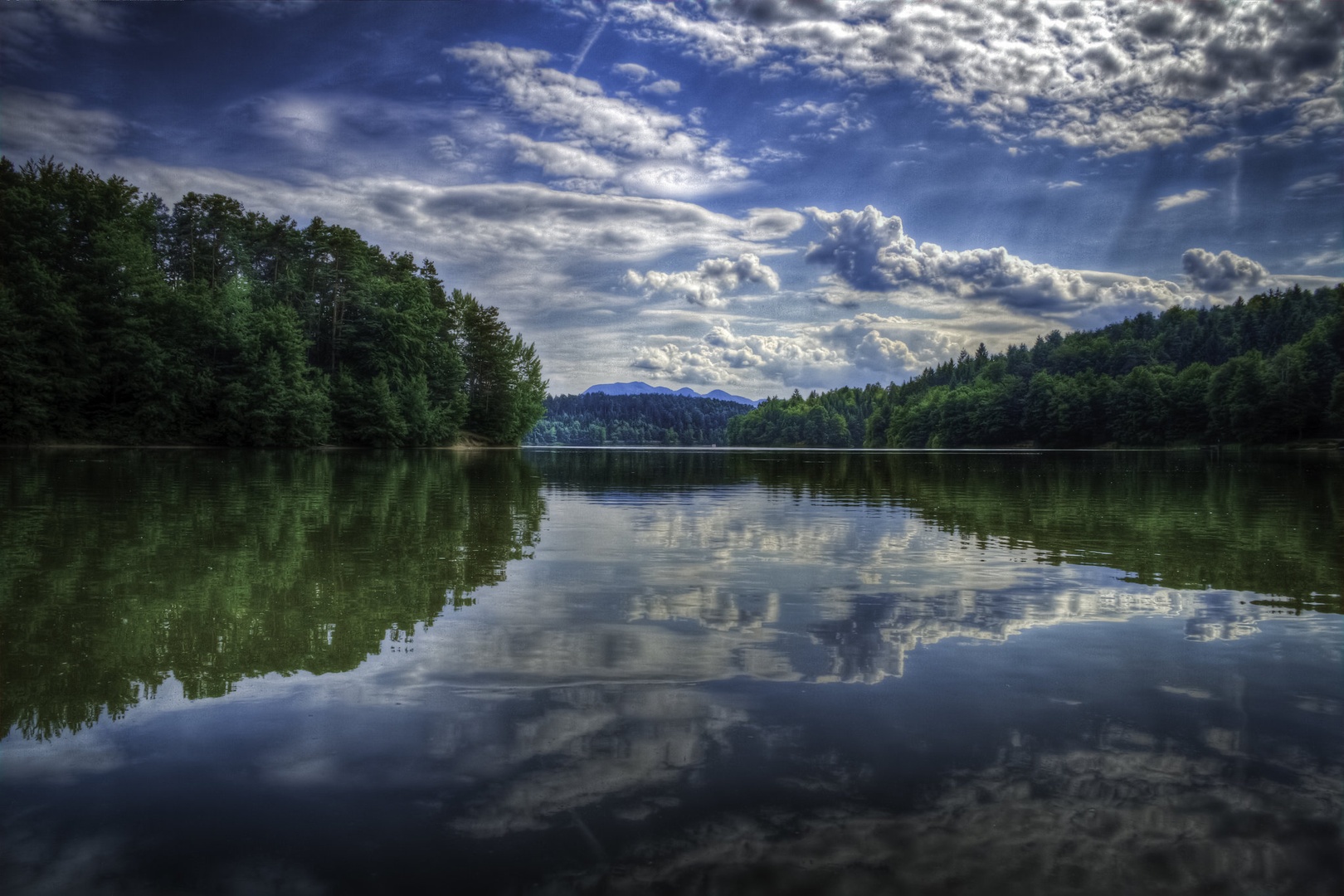 Šmartinsko jezero by Matic Žižek