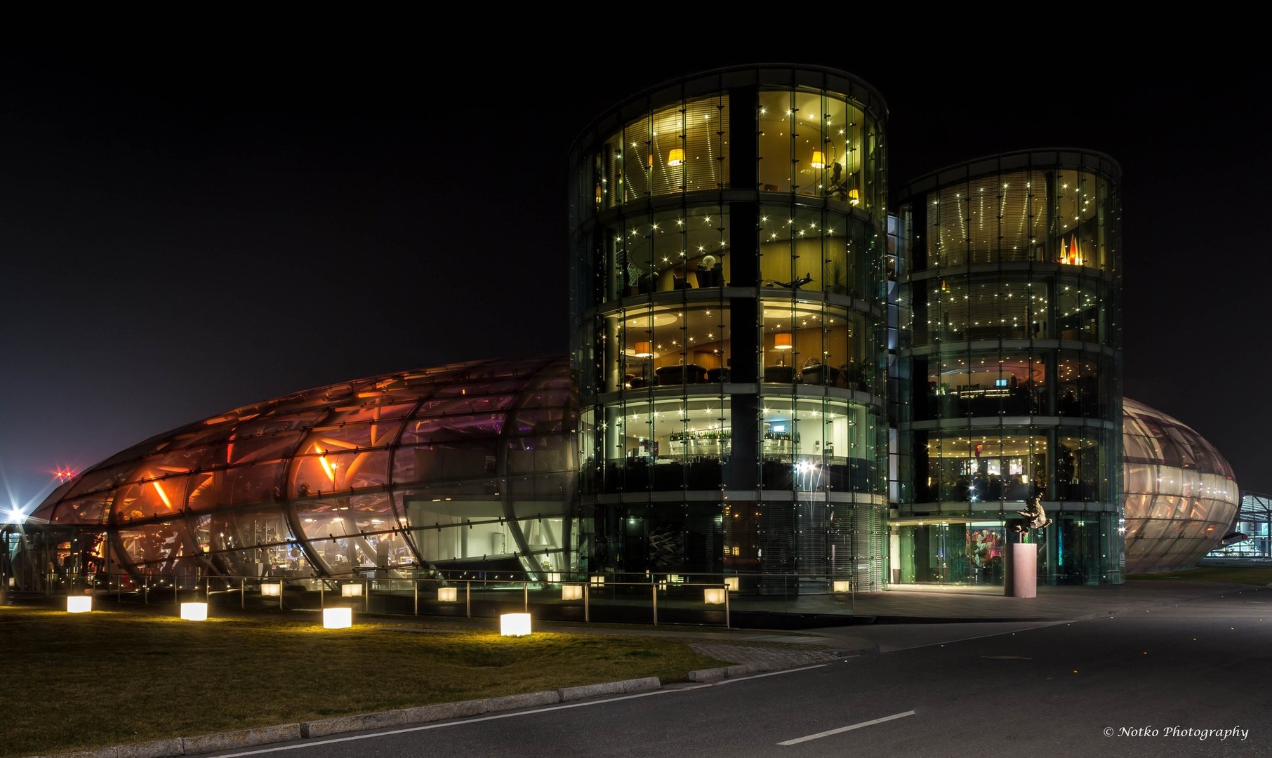 Hangar 7 by notko