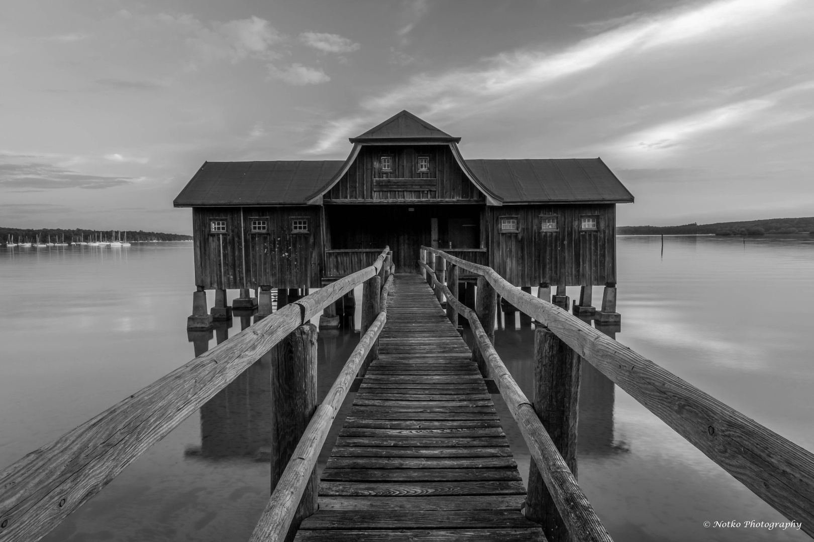 Čolnarna III by notko