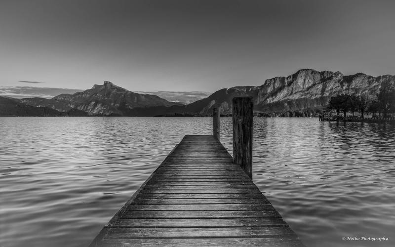 Mondsee - B&W by notko
