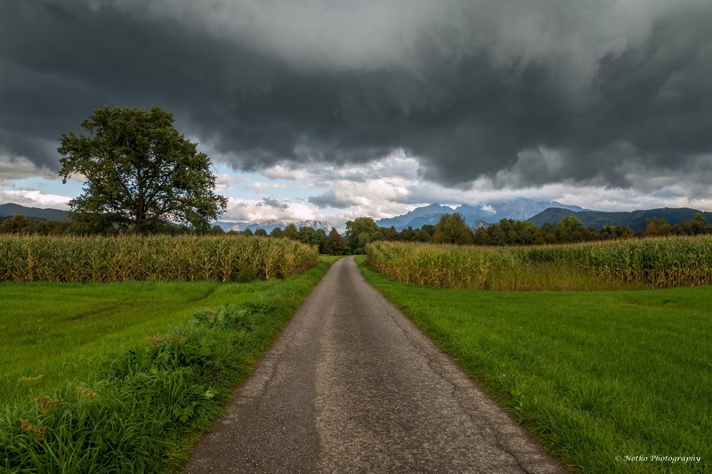 Bližajoča se nevihta by notko