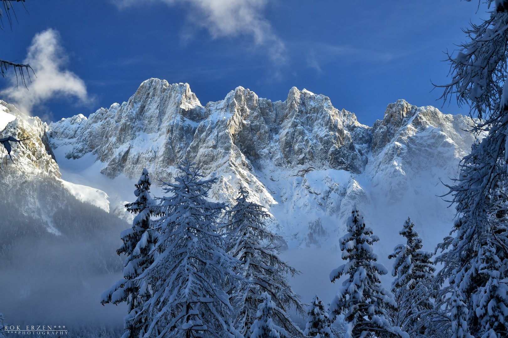 Škrlatica 2740 m by Rok Eržen