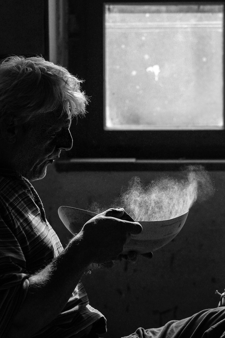wood artist by grega strmčnik