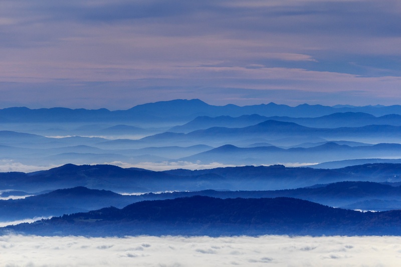 Večer nad 2000m by grega strmčnik