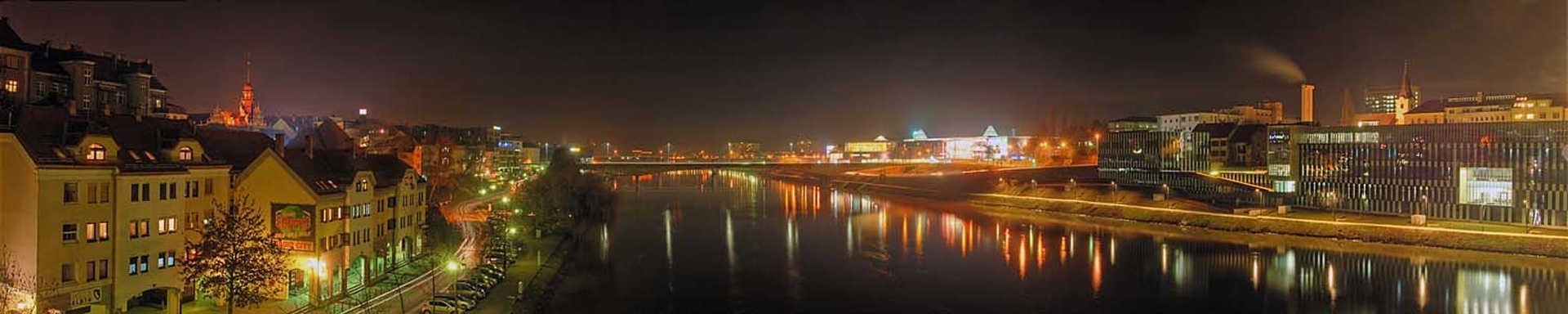 Panorama nočnega Maribora by Matjaž Skrinar