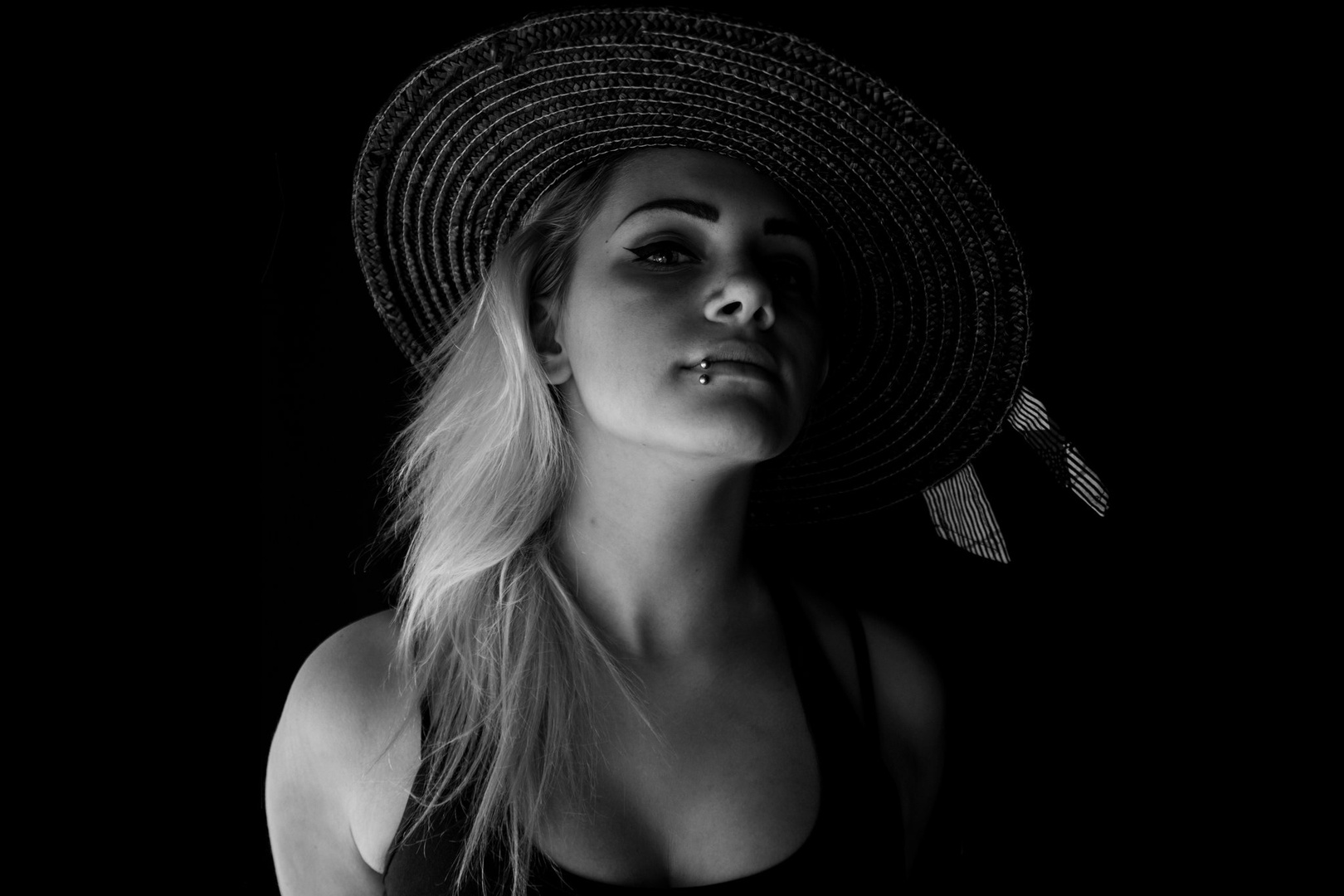 Black and white by Aya