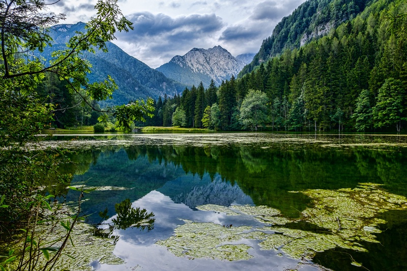 Planšarsko jezero na Jezerskem by Daniel Tomanovič