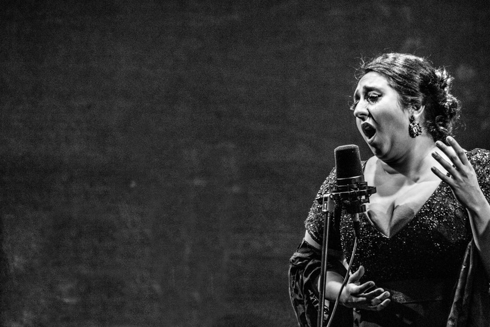 Operna diva by Morbidnez