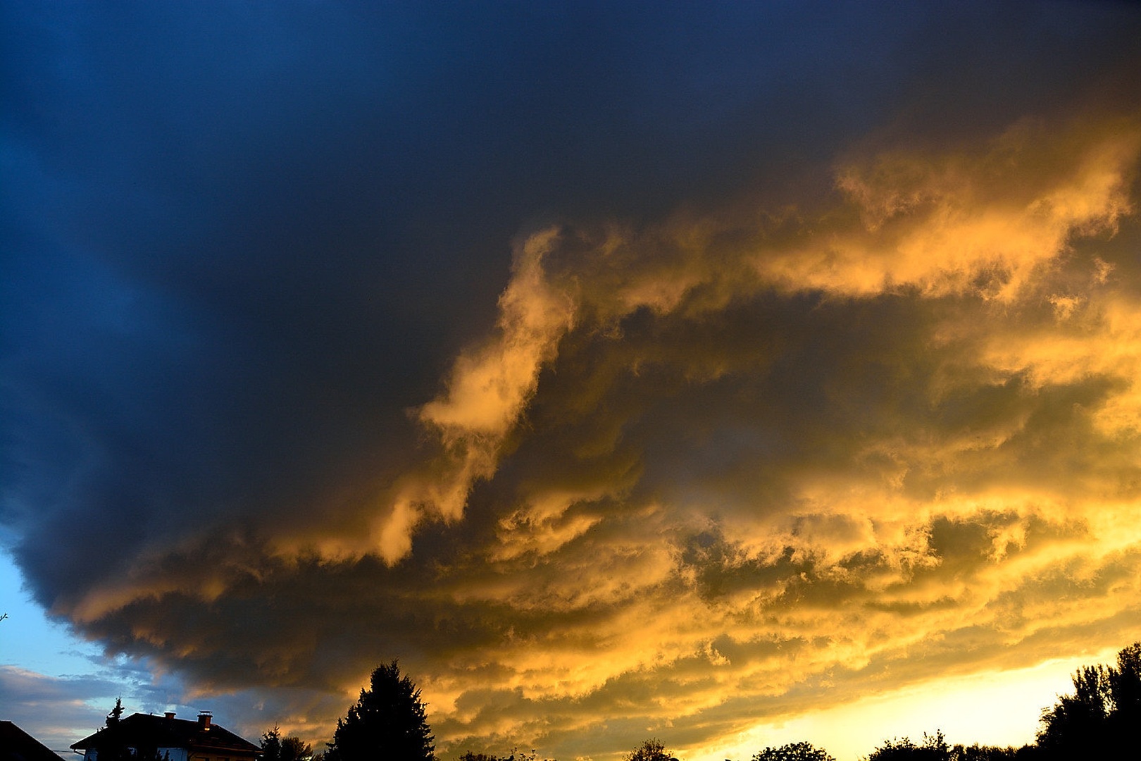 Prehod oslabljene plohe in čudovite barve by Matej Štegar