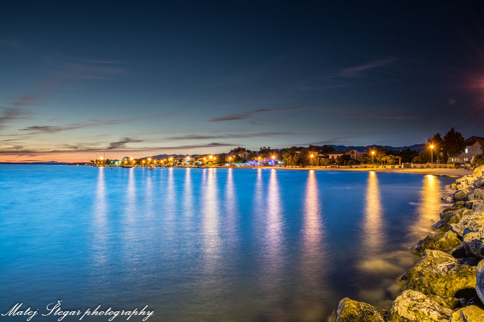 Večer ob plaži by Matej Štegar