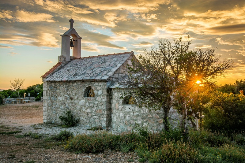 Dalmatinska cerkvica by Jože Flajs