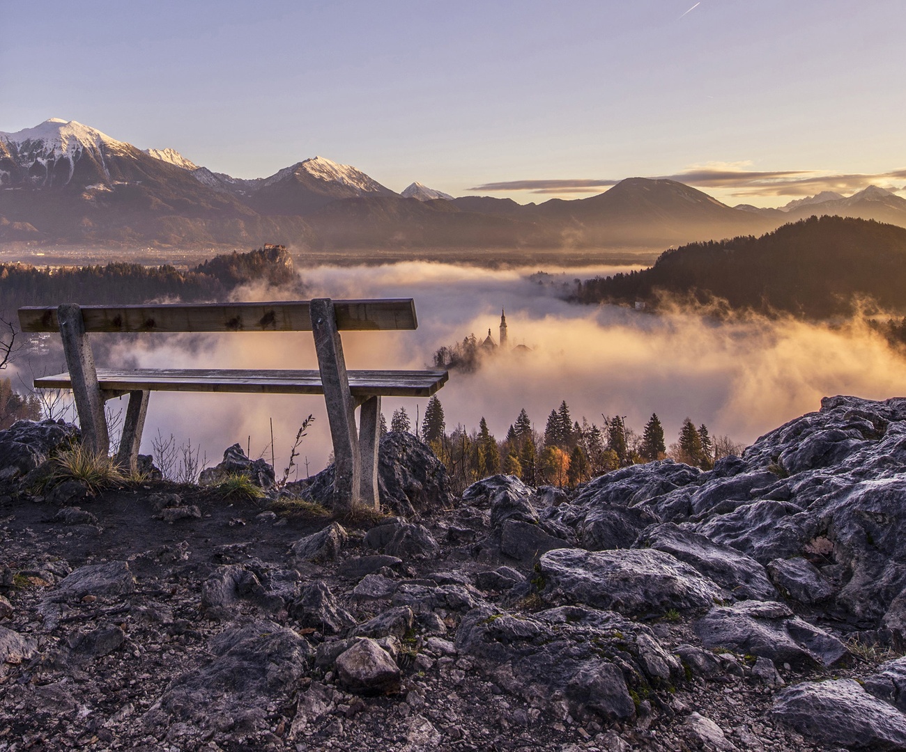 Bled v megli by A