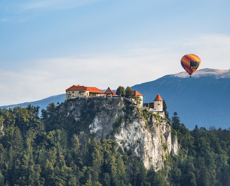 Grad in balon :) by A