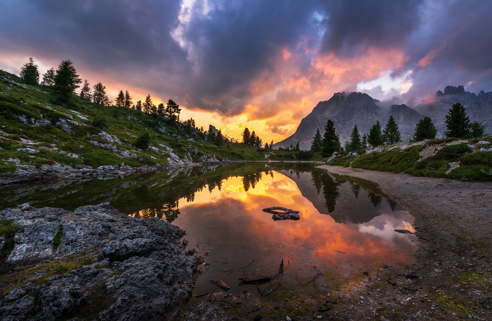 Poletje v Dolomitih by A