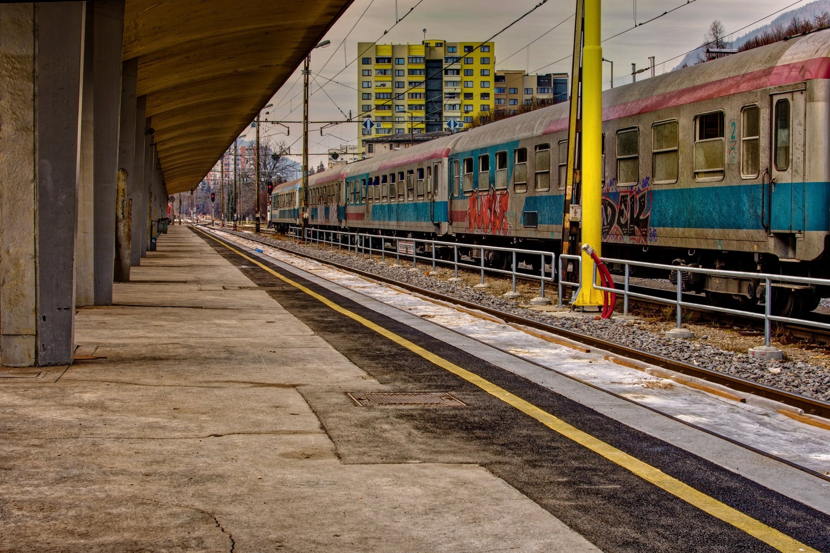 Yellow lines. by Boris Novković