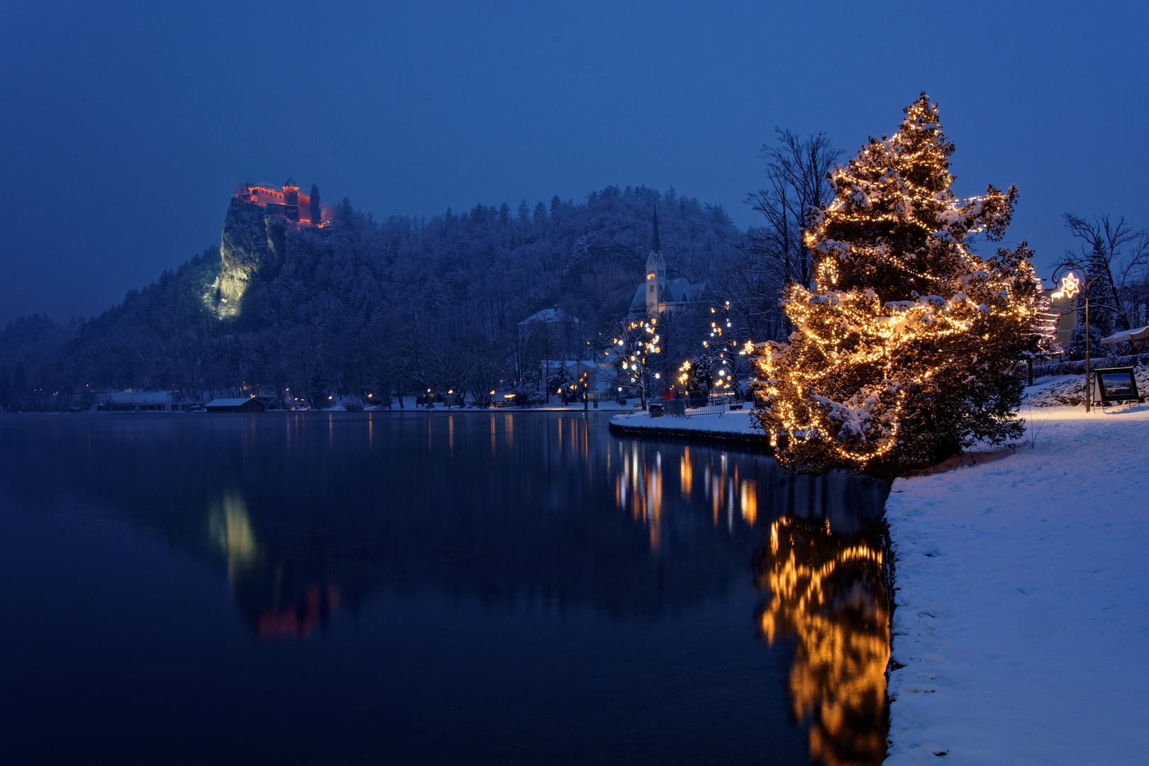 Zimska pravljica. by Boris Novković