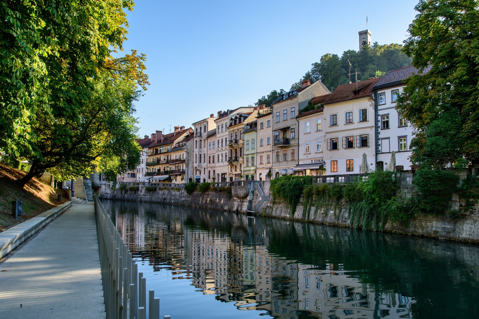 Ob Ljubljanici. by Boris Novković