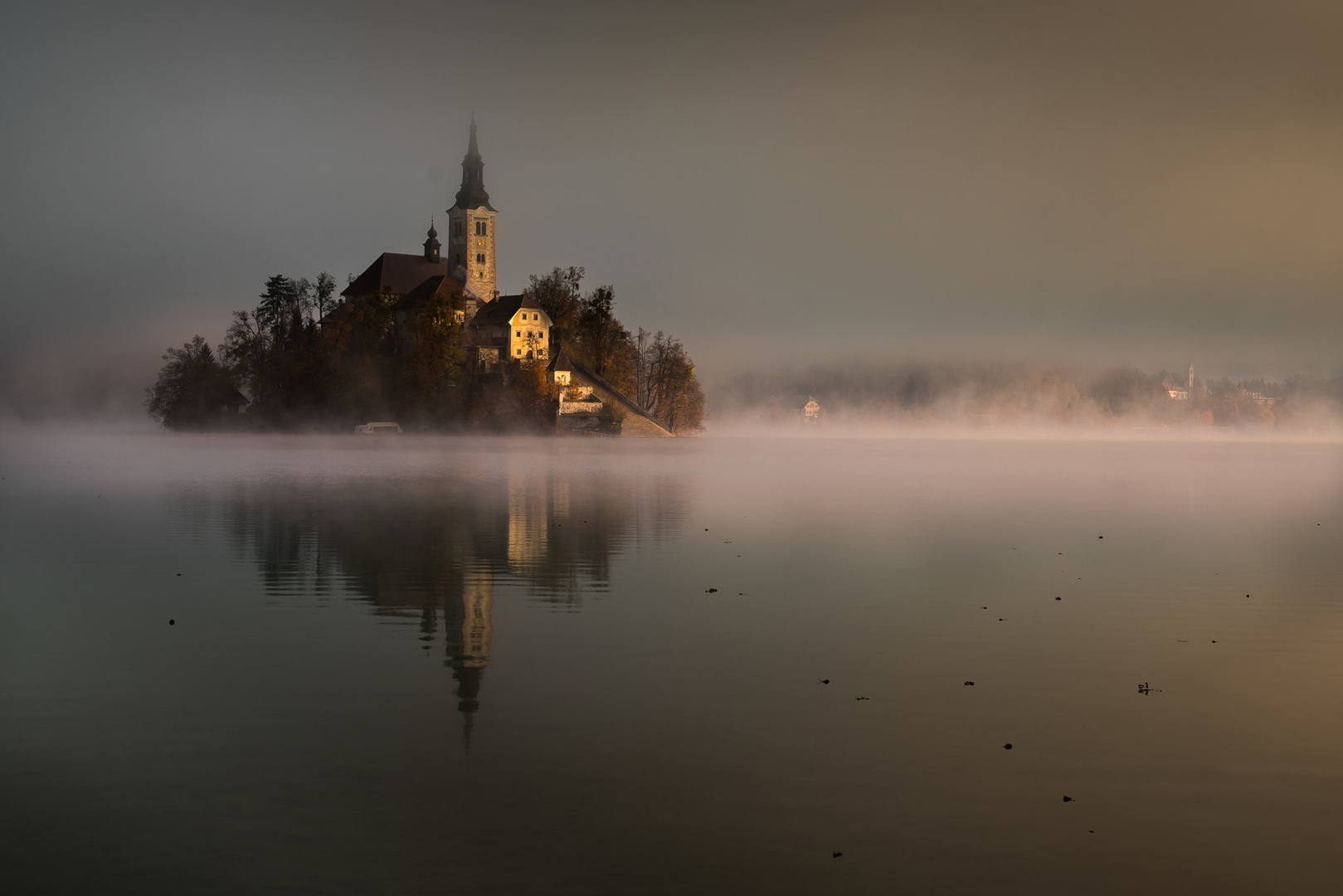 Novembrsko jutro. by Boris Novković