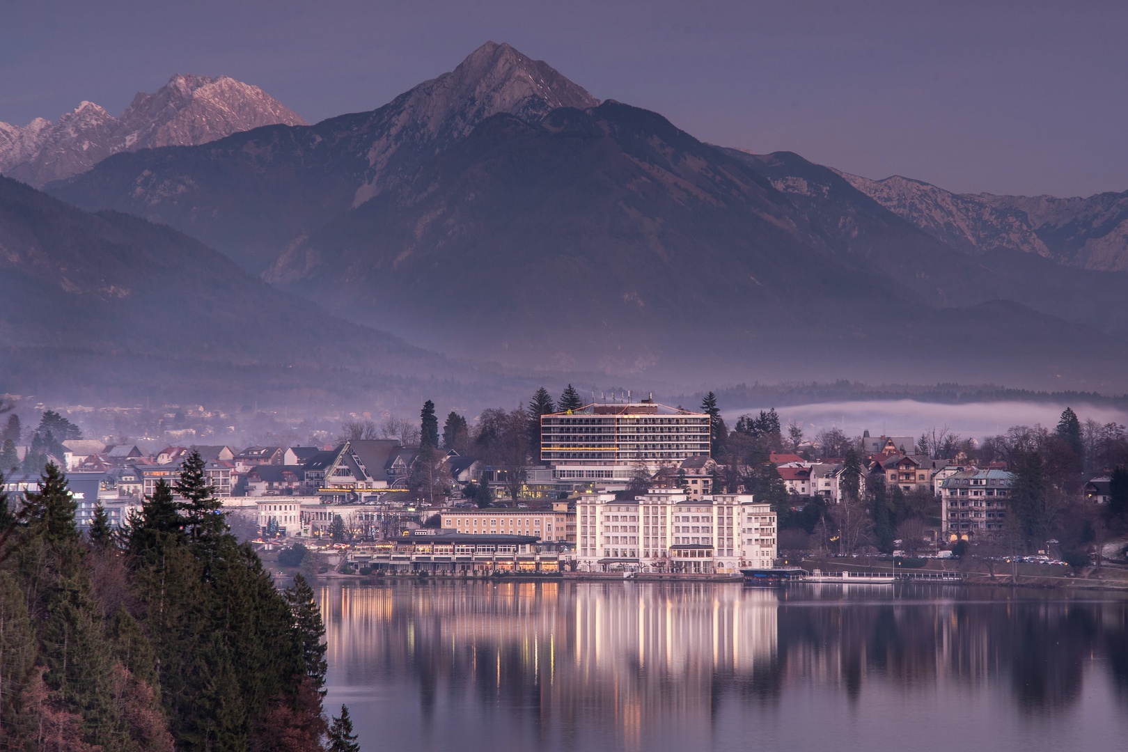 Bled, zvečer . . .. by Boris Novković