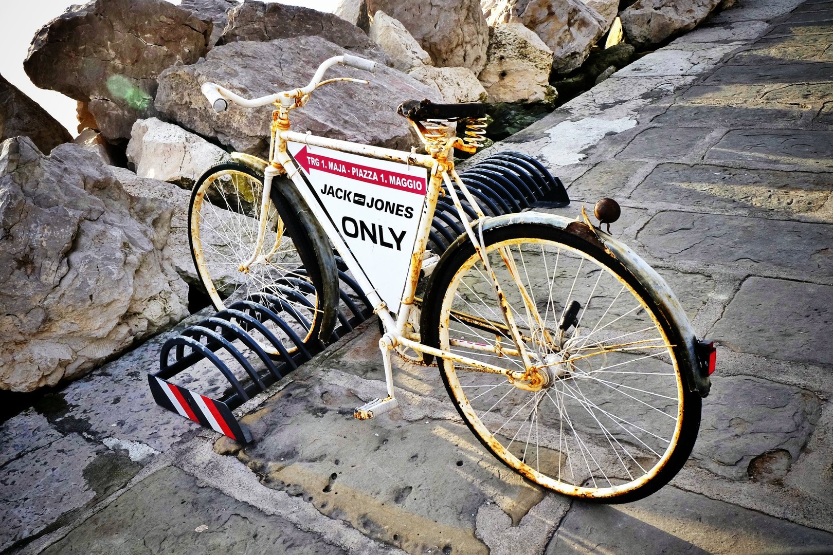 Rusty J & J bike by Jacob