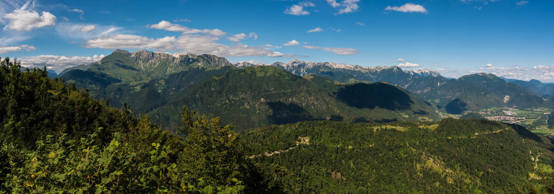 Razgled s Kolovrata by Ožbe Marolt
