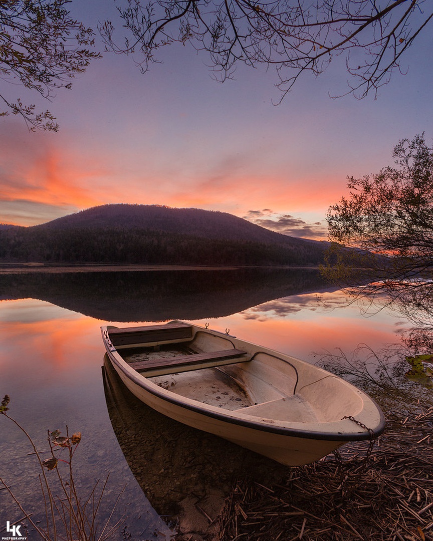Cerkniško jezero I by Luka Kotnik