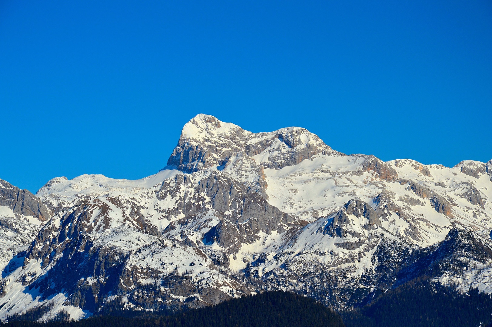 Triglav by Luka Šarman