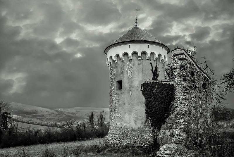 Stolp by Branko Česnik