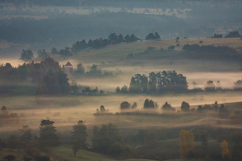 Jesenska veduta. by Branko Česnik