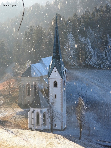 Ko ivje pada z dreves-Leški cerkvi by Alojz Lupsa