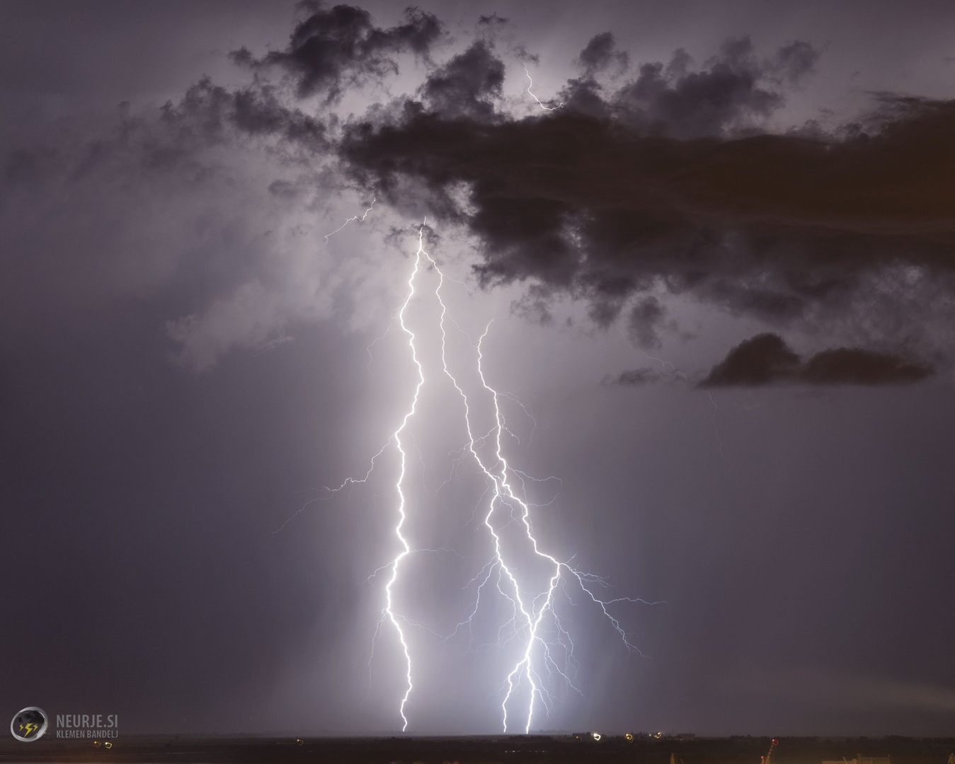 Down goes lightning by Klemen Bandelj