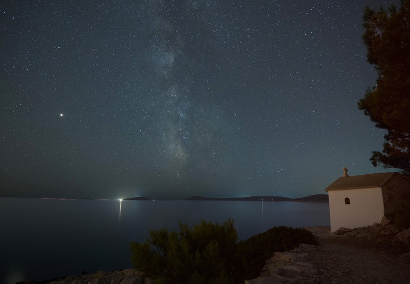 Otok Prvić by Jadran Telarevic