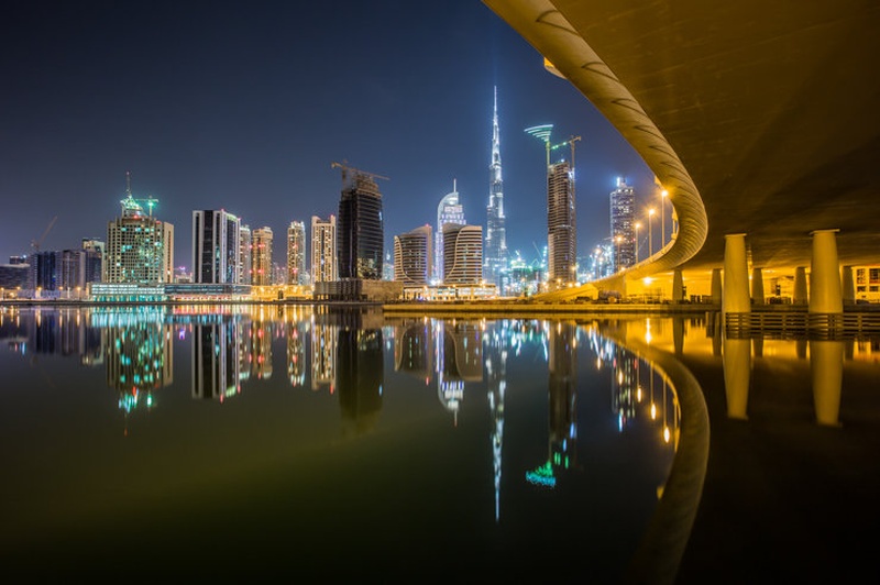 Mogočni Dubai by Sanda Z.Fajfaric