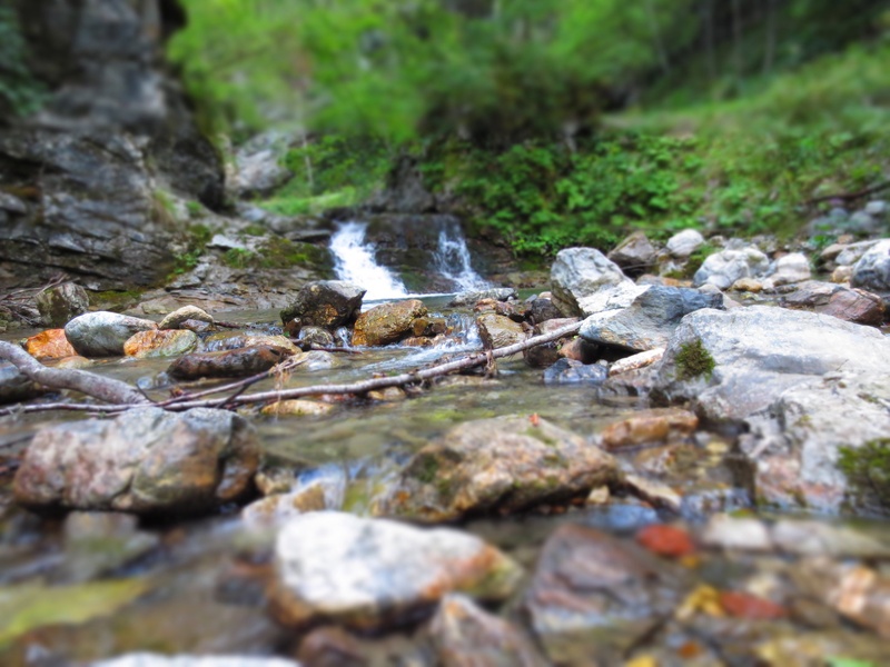 H2O by Lado