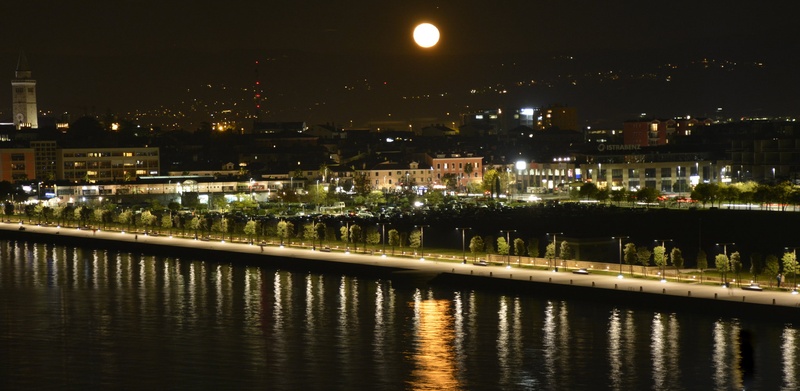 POLNA LUNA by Dragan Radujko