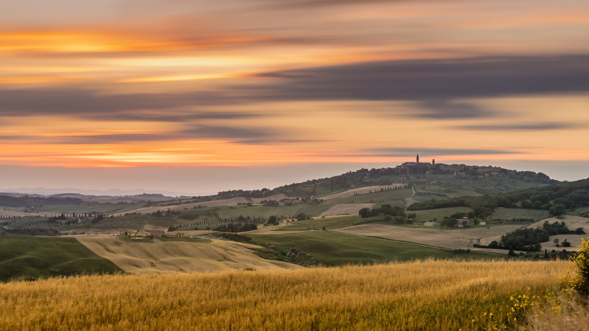 pienza by Miha Melihen