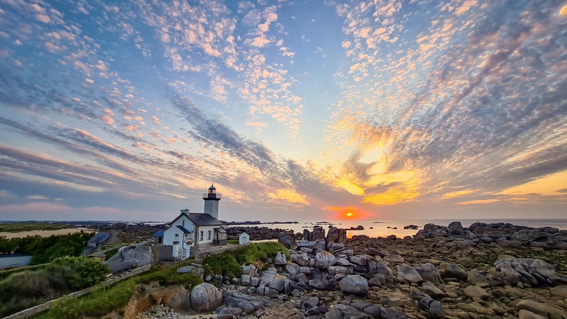 Route du Phare by Miha Melihen