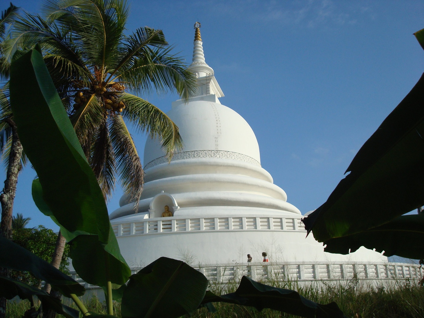 Pagoda by Franci Lipužič